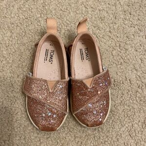 Rose gold toddler Toms